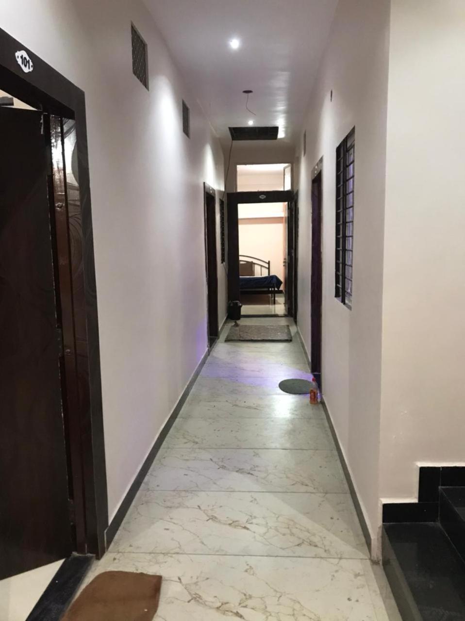 Shivlok Guest House Ujjain Bagian luar foto